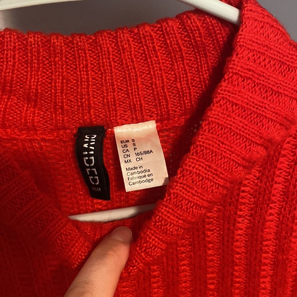 H&M red knit sweater - Picture 4 of 12